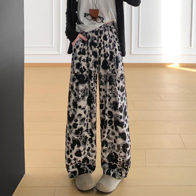 

Korean High-Waisted Wide-Leg Leopard Tie-Dye Ice Silk Pants - Retro Casual Spring/Summer Relaxed Fit. Medium