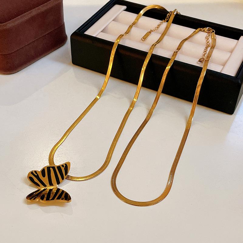 Elegante mit Diamanten besetzte Halskette & Schmuckset für Damen - High-End, vielseitig, super funkelnde Luxus-Schlüsselbein-Accessoires