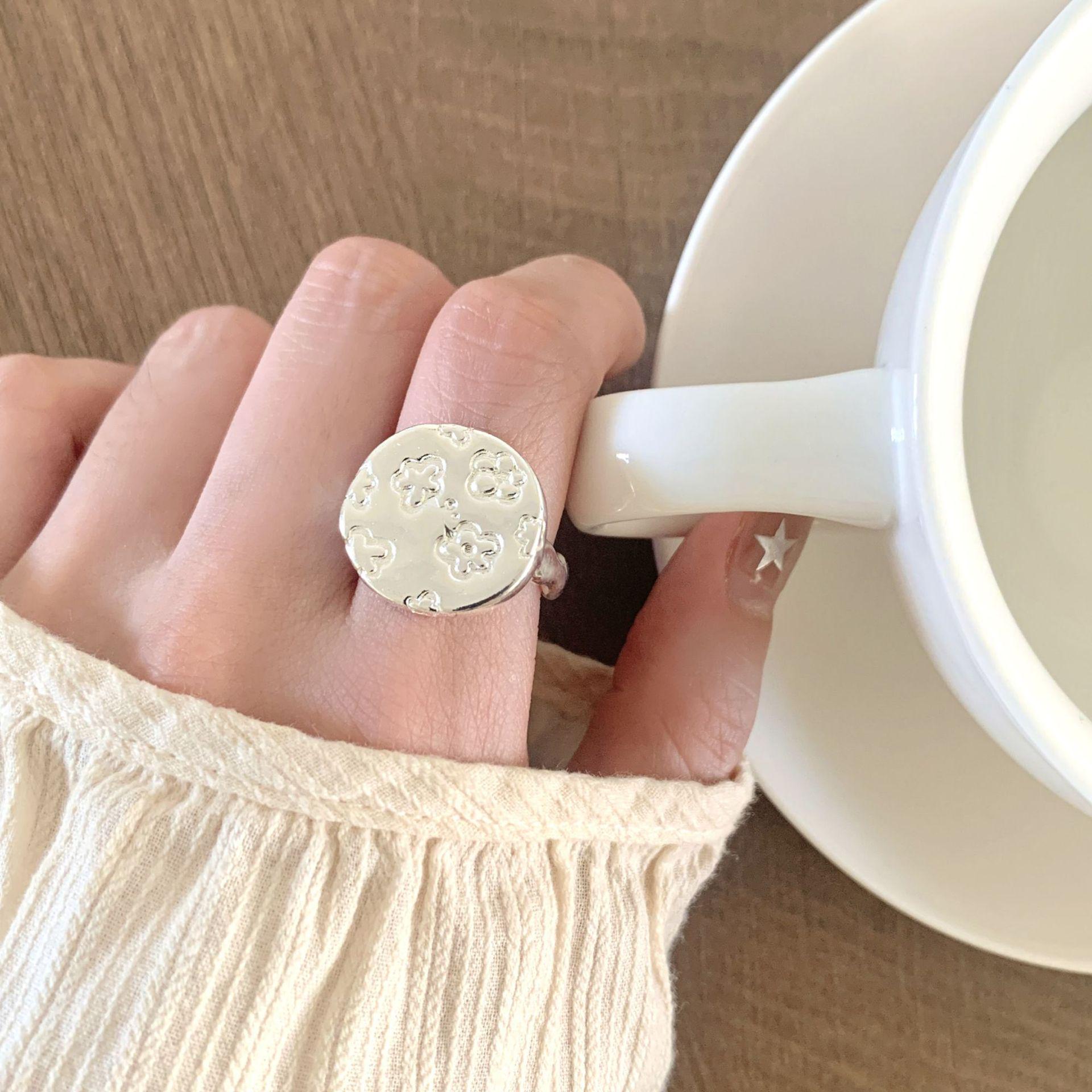 Elegant Adjustable Open Flower Ring: Trendy, Versatile, and Stylish Open Adjustable