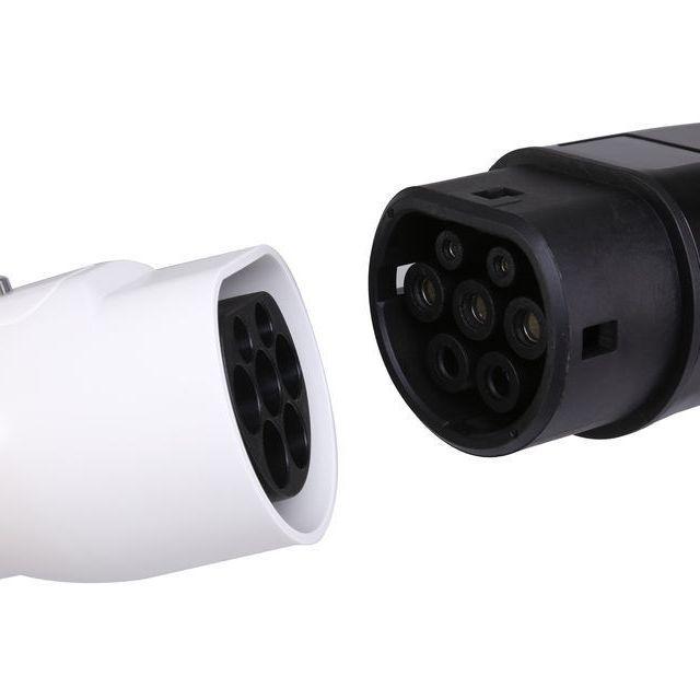 National New Energy 32A Three-phase Electric Vehicle Adapter: Type 2 to GBT. European to National