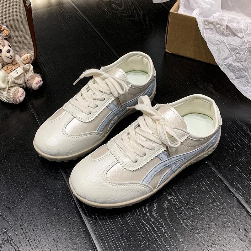 Faux leather little white shoes women's single shoes 2025 summer and autumn round head lace-up flat bottom student casual moral training shoes women