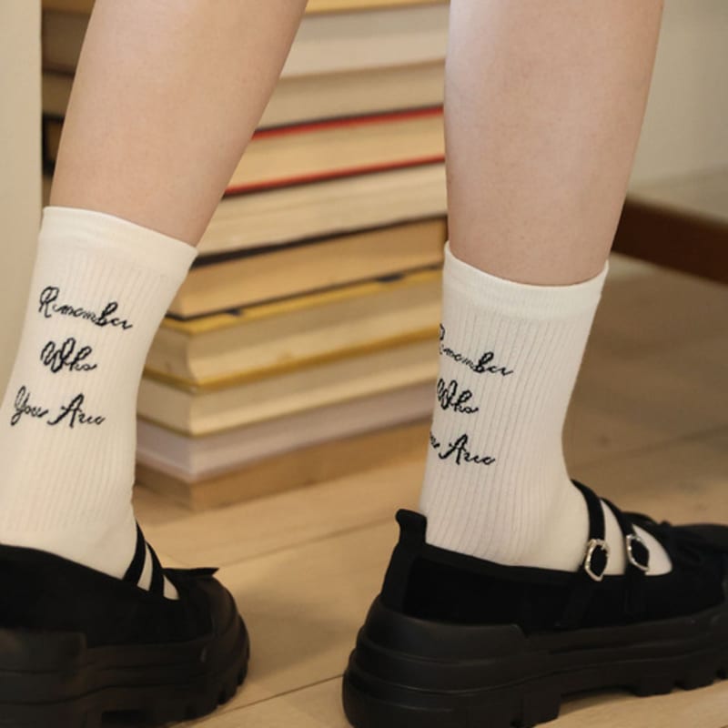 NMOO.OU S42_REMEMBER GOLGI_ivory