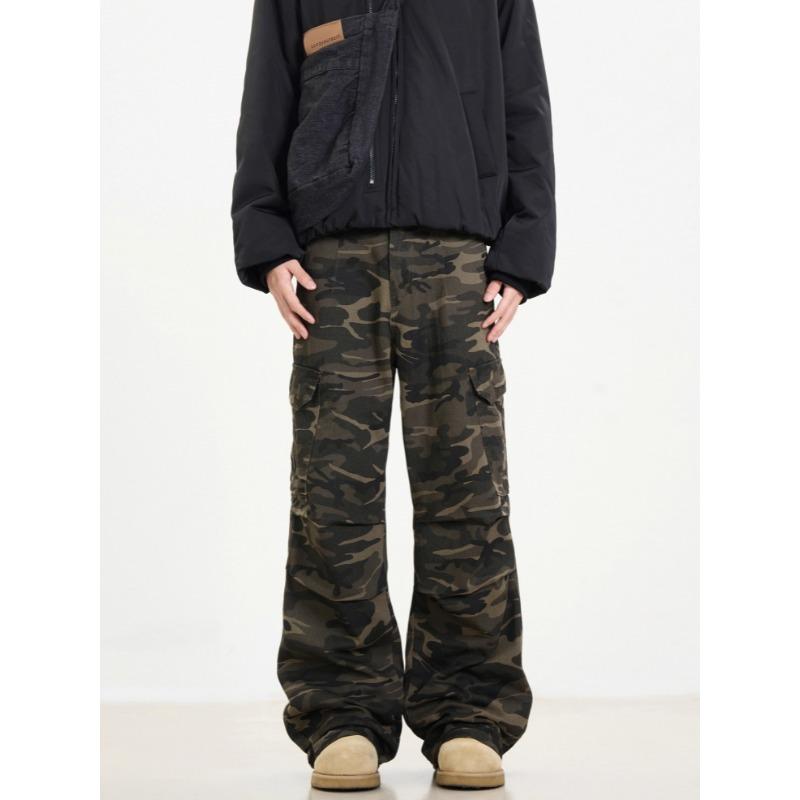 

American multi-pocket camouflage overalls men s and women s spring and summer trendy brand design sense ruffian handsome straight-leg 3XL армія зелений колір