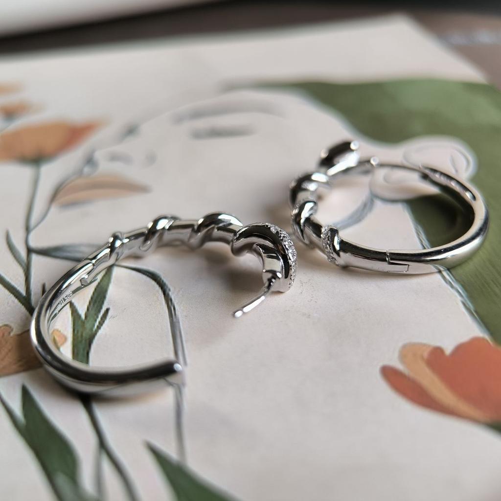 Серебряные серьги с фианитами (2192787)