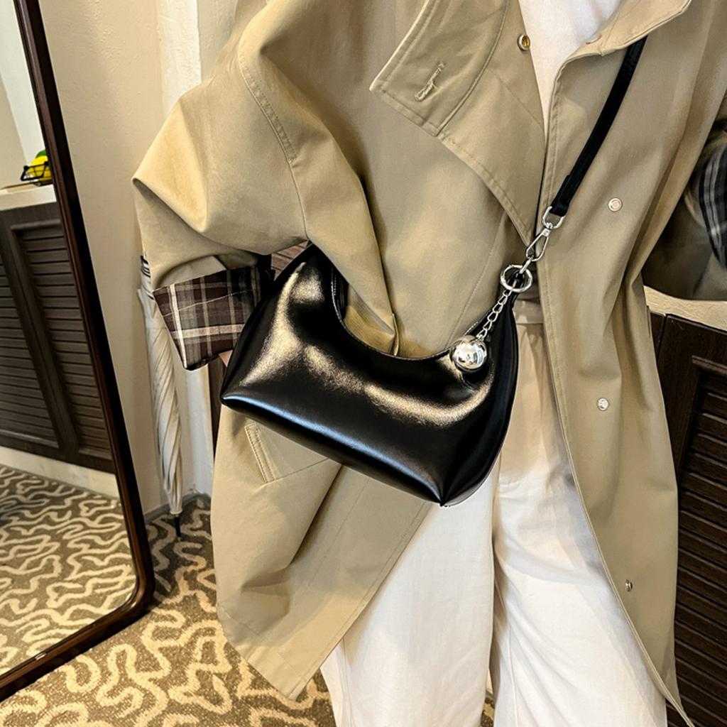 Shoulder Bag PU Leather Crescent Handbag Trendy Crossbody Bag with Zipper for Women Work Shopping Travel