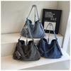 IELGY Canvas Large Capacity Casual Retro Denim Underarm Bag Commuter Tote Bag