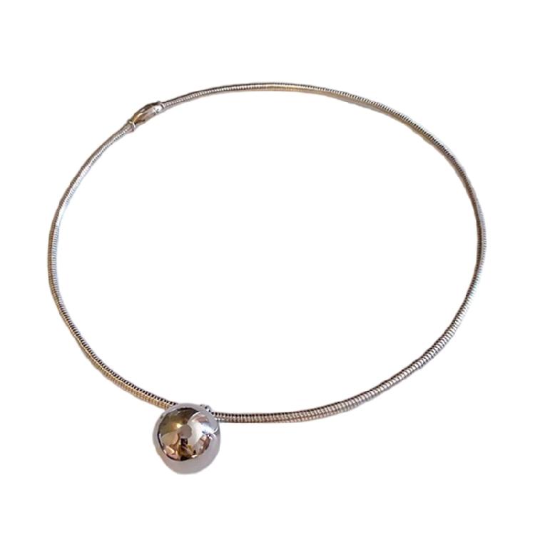 

Minimalist Heart/Sphere Pendant Necklace Sophisticated Clavicle Chain Handmade Accessory for Casual Or Party Wear