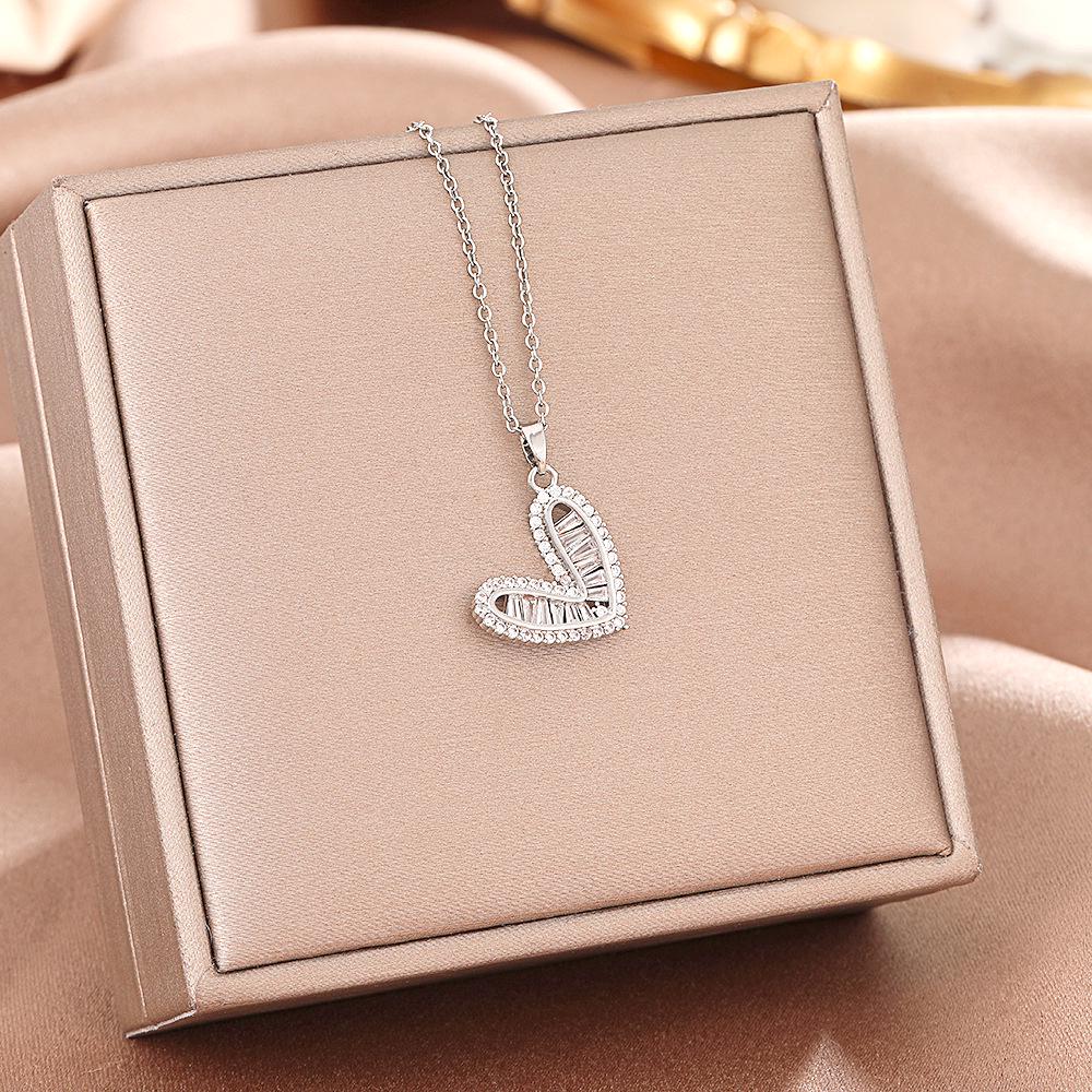 Women's Silver Titanium Steel Necklace with Micro-Inlaid Zircon - Elegant, Durable Clavicle Chain Jewelry