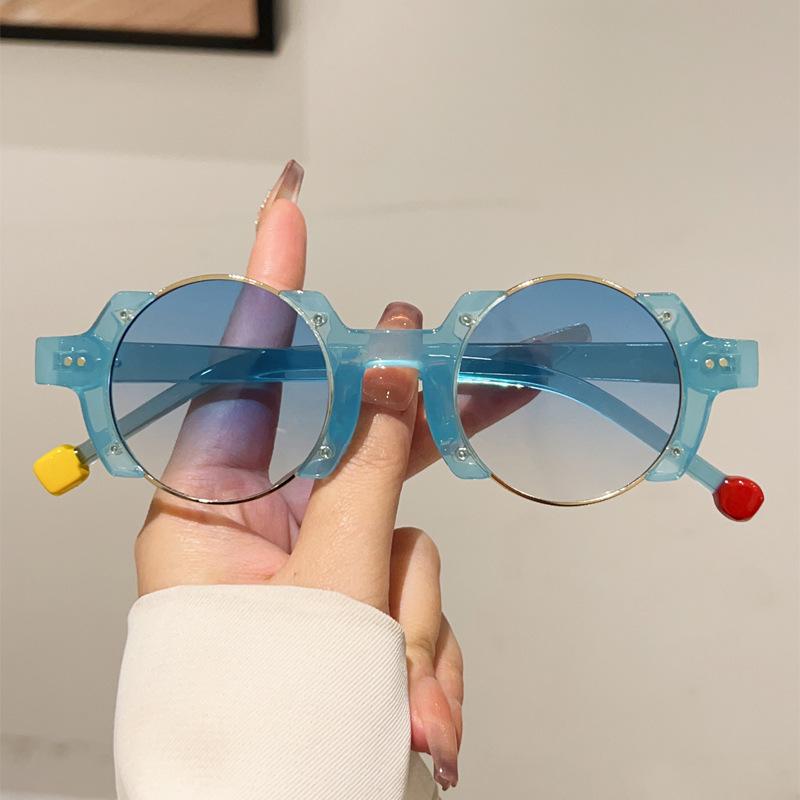 Popular Fashion Round Sunglasses Women For Men Punk Retro Rivet Sun Glasses Luxury Brand Designer Gradient Cute Shades Uv400