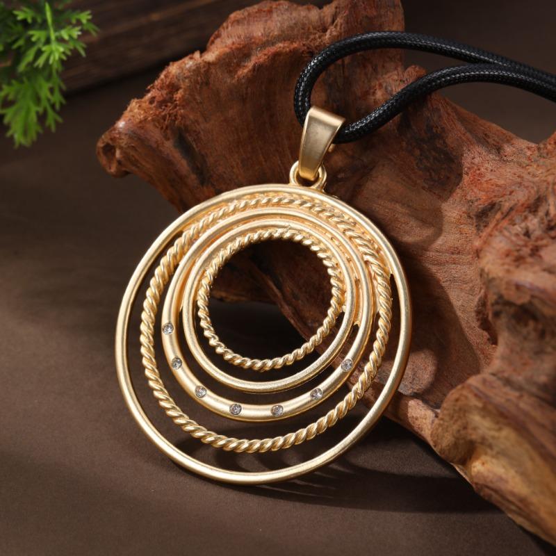 New dumb gold hollow disc leather rope long pendant, women's creative exaggerated geometric ring long necklace