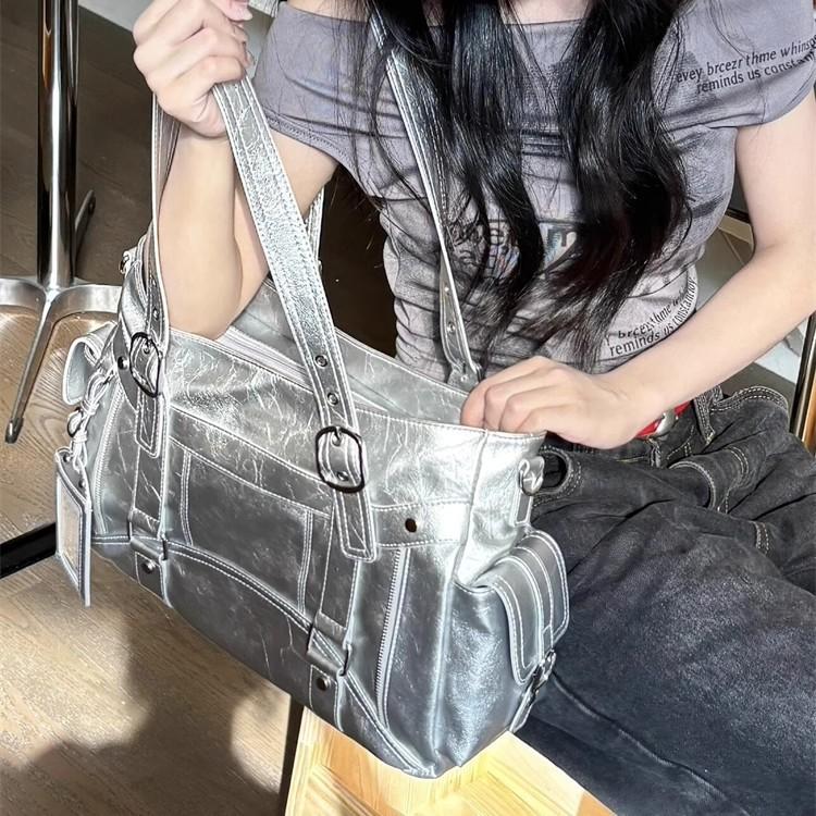 Sweet and cool wind large capacity tote bag 2025 new trendy personality versatile portable uniform bag simple Y2K shoulder bag