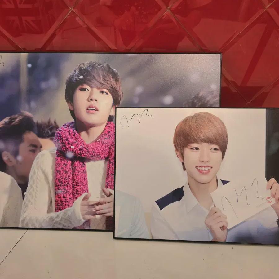 

Infinite Frame Autographed By Sungyeol