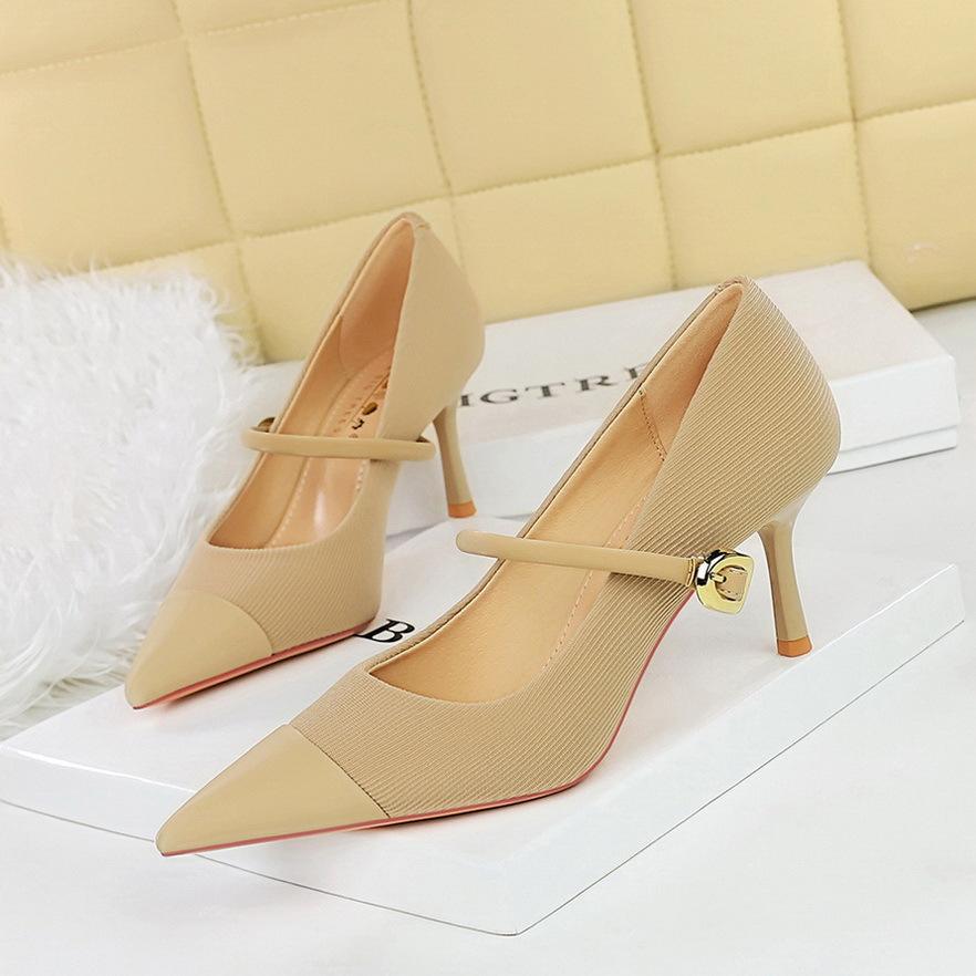 

9116-3 single shoes (this style is sold out and will not be replenished) 43