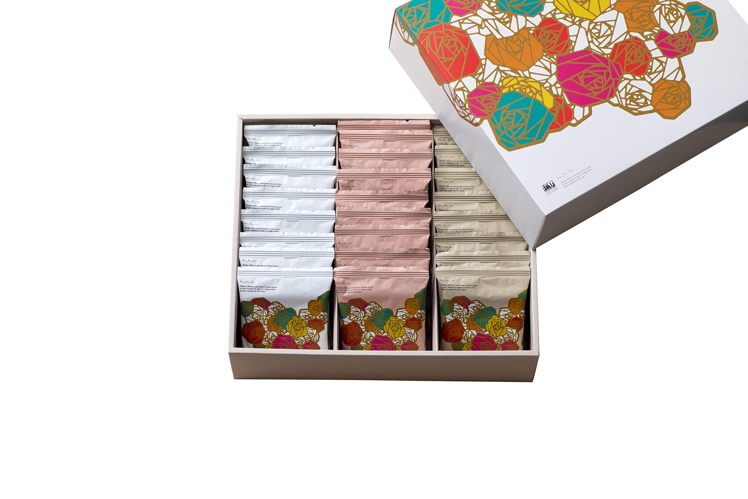 

Акасака Какияма Нанако Рисовые крекеры Подарочный набор NK-50 (25 мешков)