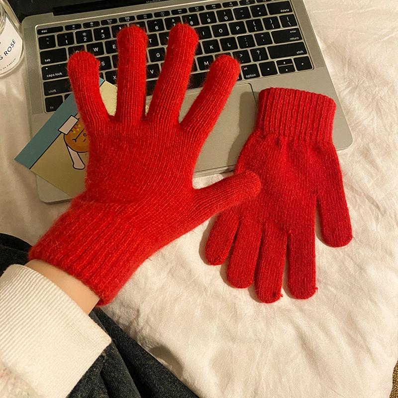 

2025 Women s Red Rabbit Fur Knit Touchscreen Gloves: Thick, Warm, Anti-Cold, Five-Finger Cycling for Autumn/Winter One Size червоний