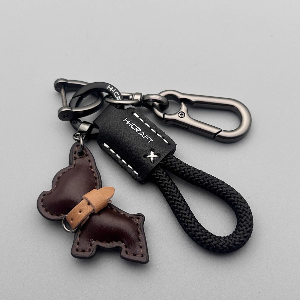 Брелок Французский бульдог - Ручная работа из натуральной кожи и плетеного шнура, Ремешок против потери для женщин и мужчин, Аксессуар для организации ключей от машины