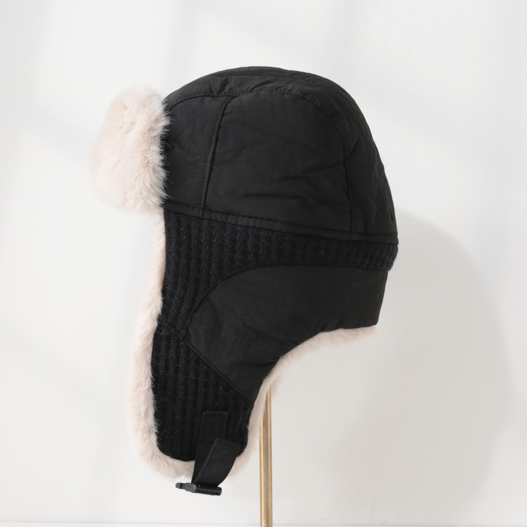 

Милий і прекрасний плюшевий в язаний капелюшок з блискавкою. Жіночий осінньо-зимовий теплий холодний плюшевий оксамит із ведмежими вушками. Пуловер з ремінцями. One Size чорний