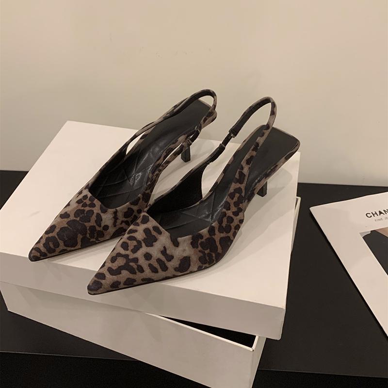 

Мода 2024 года, летние женские сандалии с леопардовым принтом, модные элегантные туфли с острым носком, женские уличные вечерние сандалии на высоком каблуке, сандалии Size 35(foot 22.5cm) хаки