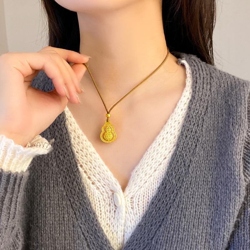 Luxurious Gold Gourd Necklace Pendant – Versatile, Strong Color Retention & Stylish Sweater Chain Accessory