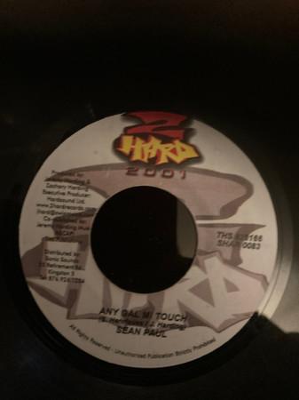

7inch Record SEAN PAUL - Any Gal Mi Touch SHAR0083 2 Hard 2001 2001 Jamaica Reggae, Ska & Dub Used
