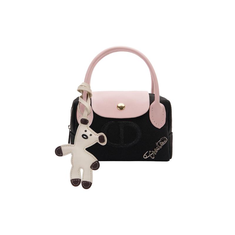 

DIOR [customized cosmetic bag] canvas bear milkshake, simple, sweet and cool, versatile for daily use, portable, black handbag, storage