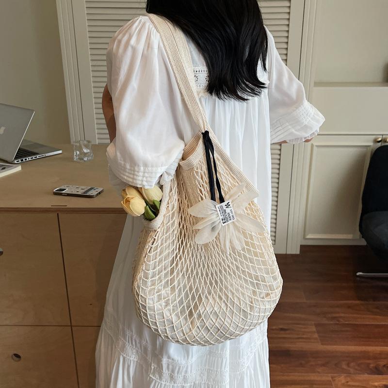 Hollow-out Large-capacity Shoulder Bag New Knitted Underarm Bag