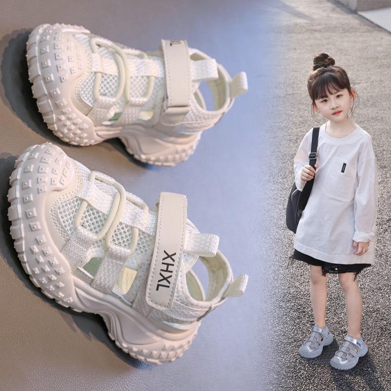 

Children s shoes, girls closed-toe sandals for summer, children s soft-soled sports shoes, single-layer mesh beach shoes for middle-aged children. 26 белый