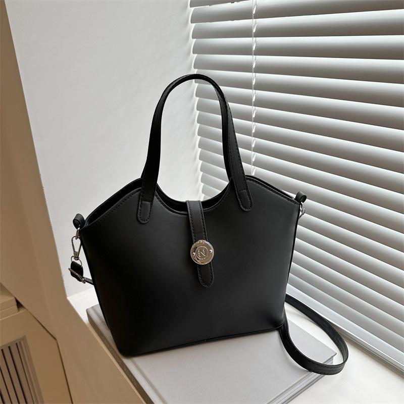 Geantă de mână cu design de nișă, temperament nou, versatilă, culoare solidă, geantă bucket de umăr, geantă messenger urbană pentru navetă, femei