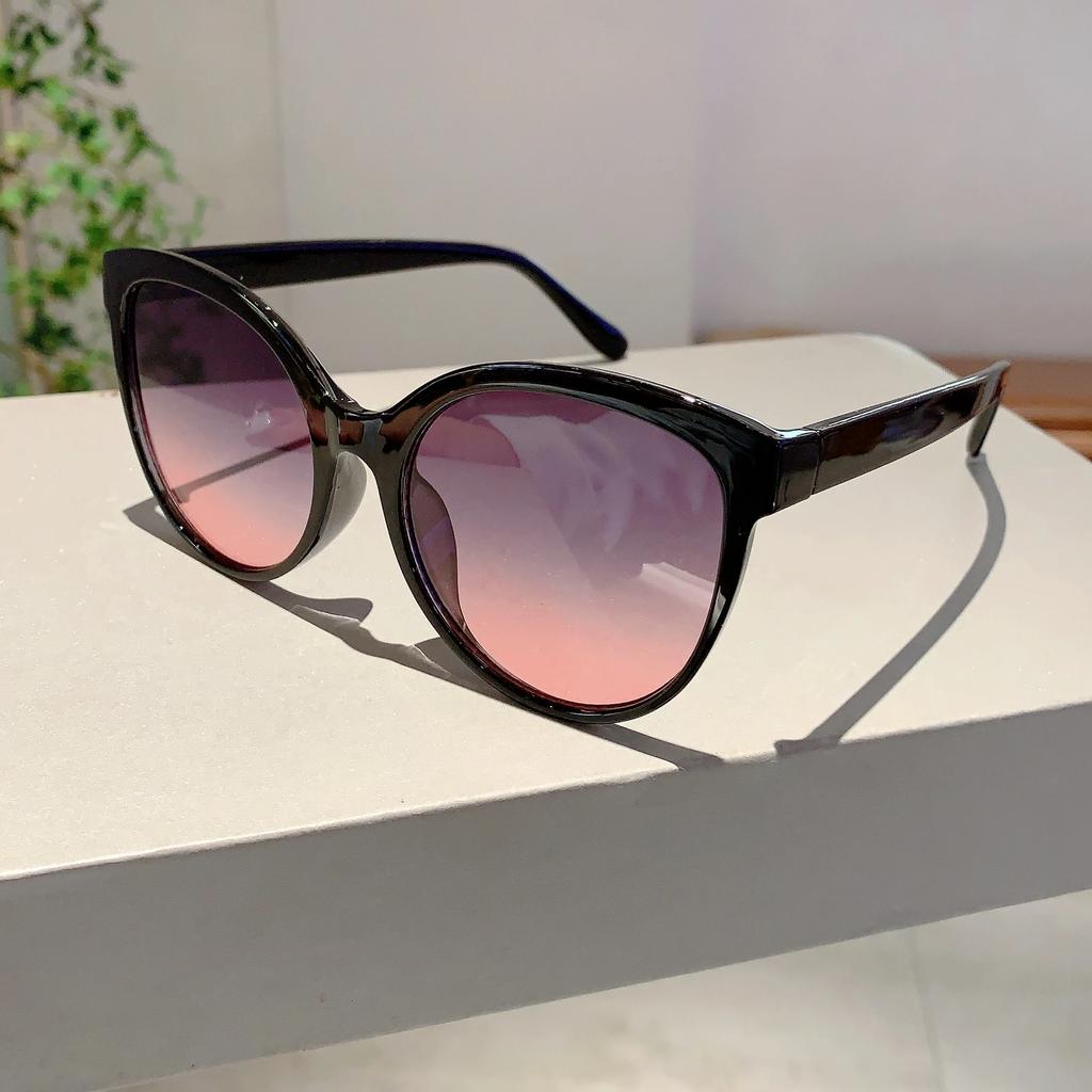 Vintage Cat Eye Sunglasses New Women Stylish Oversized Candy Color Outdoor Shades Fashion Brand Design Sun Glasses