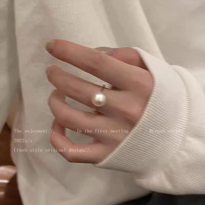 Adjustable Large Imitation Pearl Ring for Women - Stylish, Versatile, High-End Fashion Accessory