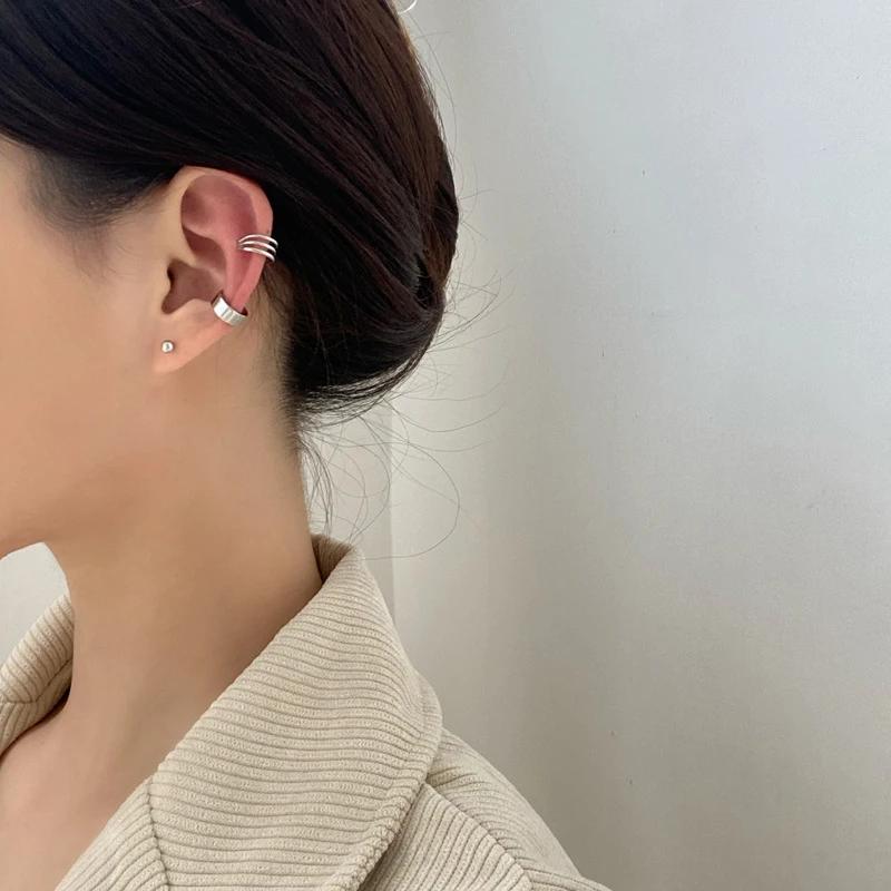 Clips Earrings for Women Unisex Minimalist Fashion Cartilage Hoop Earings Set Ear Cuff Fake Piercing Clip on Ear Jewelry
