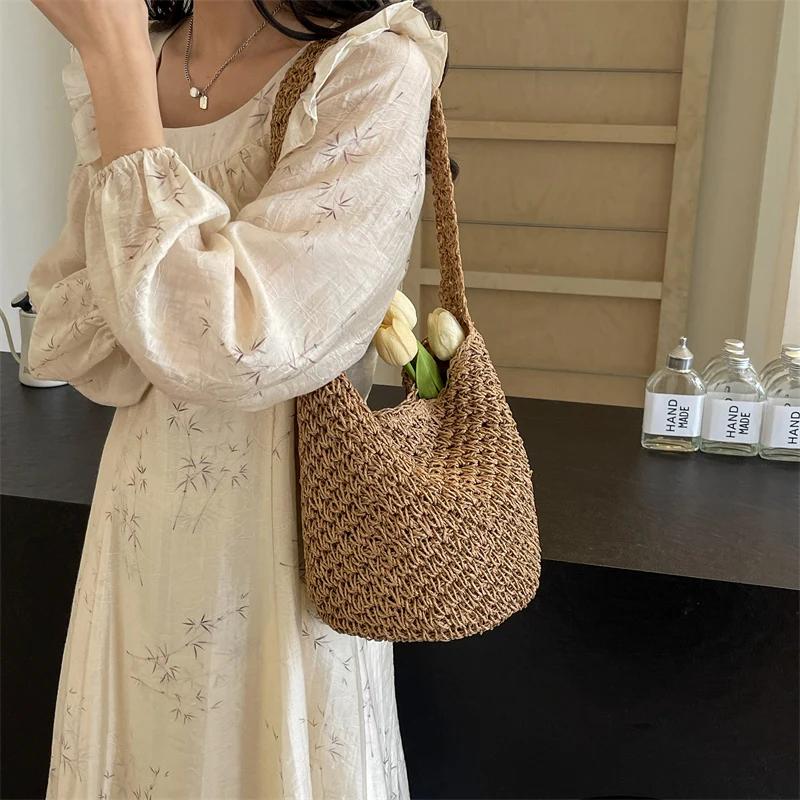 Women Straw Tote Handbag Fashion Beach Bags Large Capacity Shoulder Bag Casual Weaving Travel Bags Female Summer Woven Tote Bag