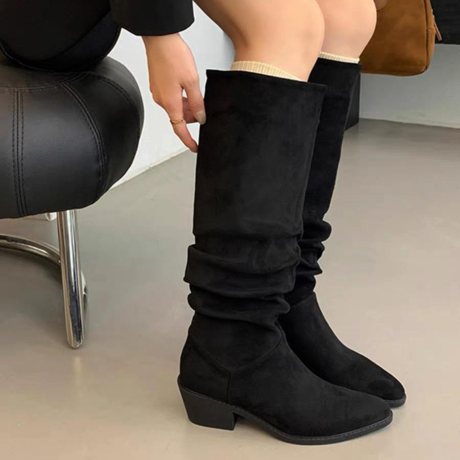 Moteriški aukštakulniai smailianosiai zomšiniai batai su aksominiu pamušalu, 2024 m. rudens/žiemos kolekcija - ilgo riterio stiliaus