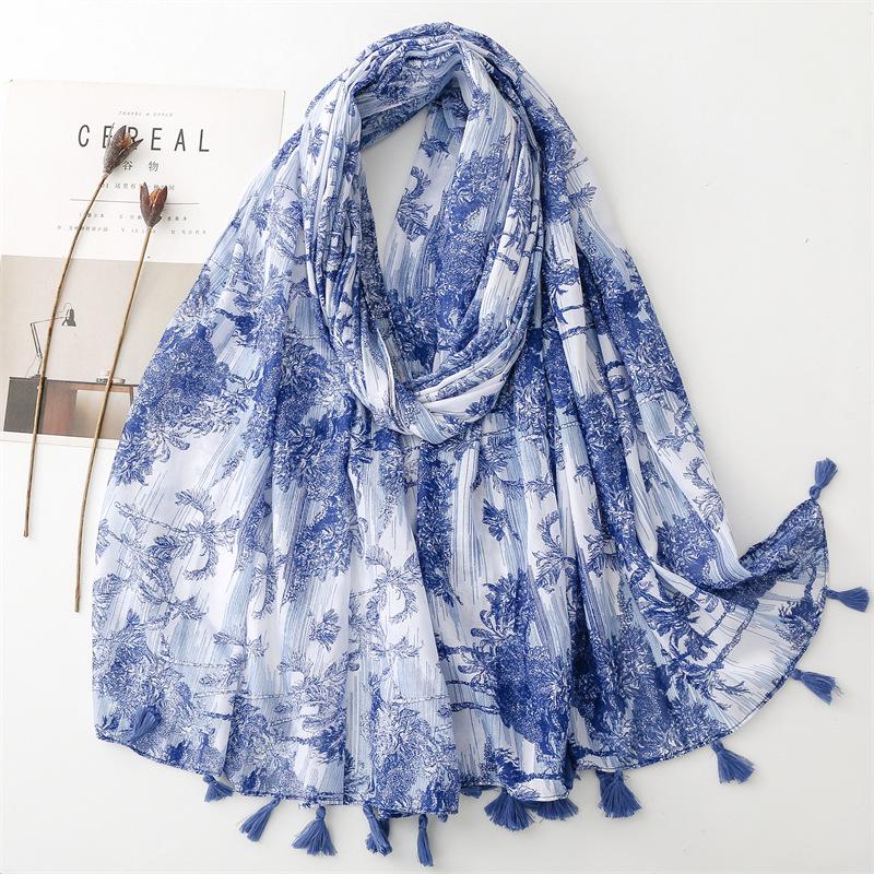 Retro Chinese Silk Scarf: Blue & White Porcelain Sunscreen Shawl for Hanfu & Photography