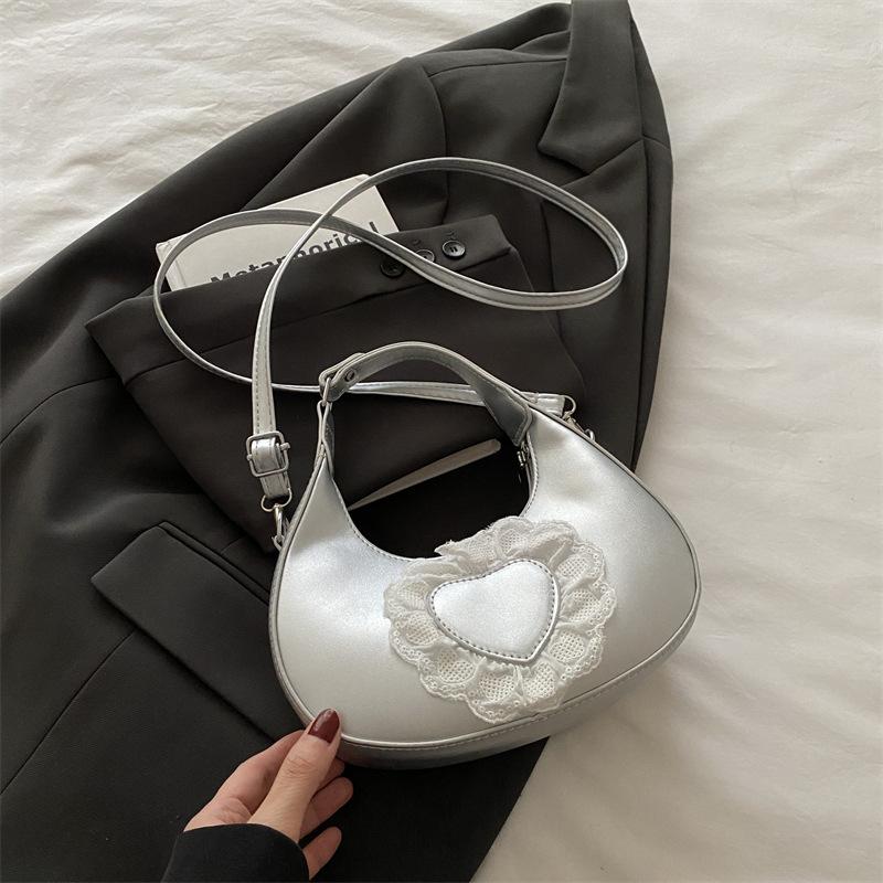 Handheld Chain Bag Women 2025 New Spring and Summer Niche Dumpling Bag Versatile Simple Shoulder Messenger Bag