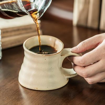 Grobkeramik Spezielle Form Tasse Retro Keramiktasse Tasse Haushalt Wasserbecher Teetasse Kaffeetasse