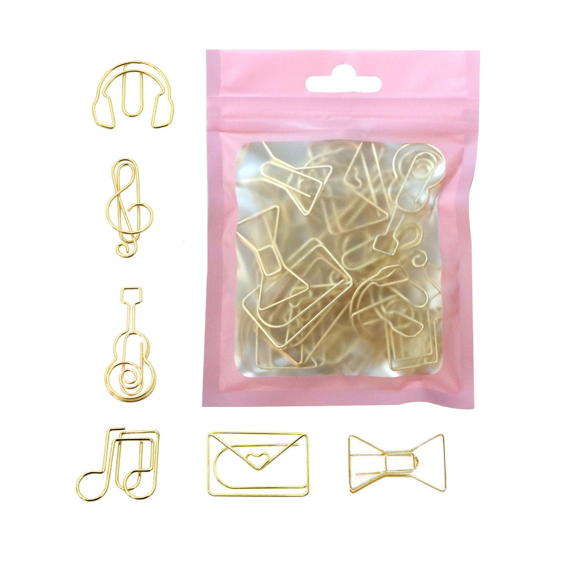 

Хмарні скріпки Вишукані металеві скріпки Креативні милі свіжі мультяшні скріпки Закладка для прикраси 30pcs