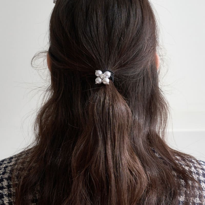 Jean Paul Clarisse Pearl Flower Ponytail LFPT0631