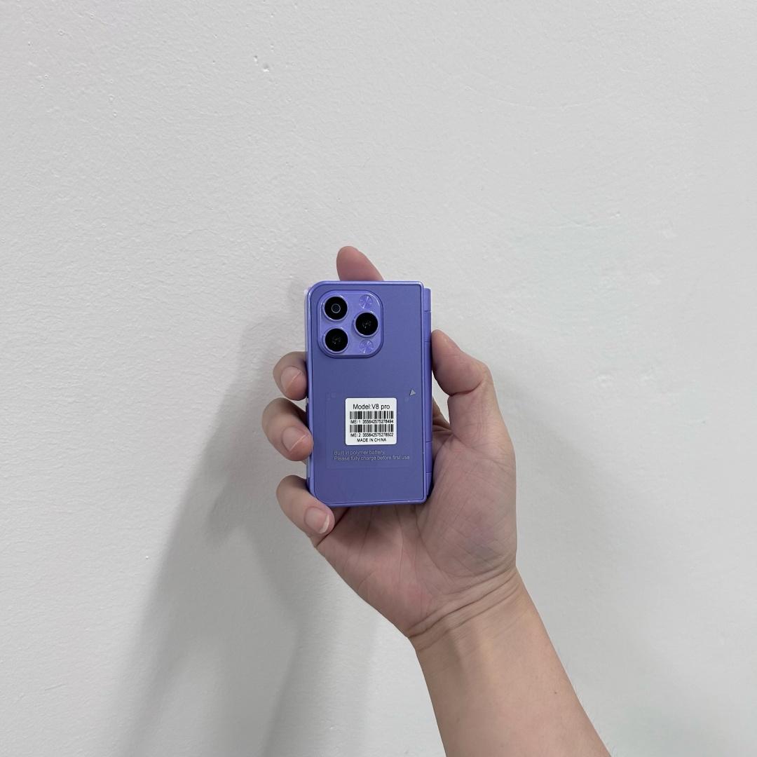 

V8 Pro 2G Bluetooth складной мобильный телефон MTK 1,77 дюйма двойной экран две SIM-карты двойной режим ожидания 3600 мАч аккумулятор Mp3 Mp4 Type-C Torch мини-мобильный телефон 2G фиолетовый