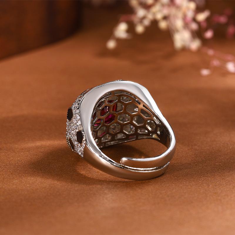 Schmuck Kupferboden Vergoldet Simulationsfarbe Schatz Korund Temperament Punkt Ring Damen 8 * 8