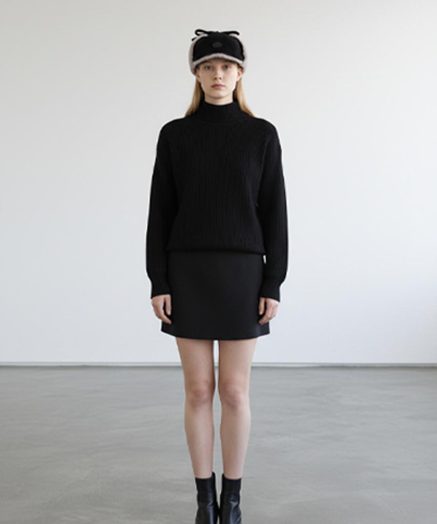 Yunibeosyeolkemiseuteuli Soft Fur Black Earflap Cap