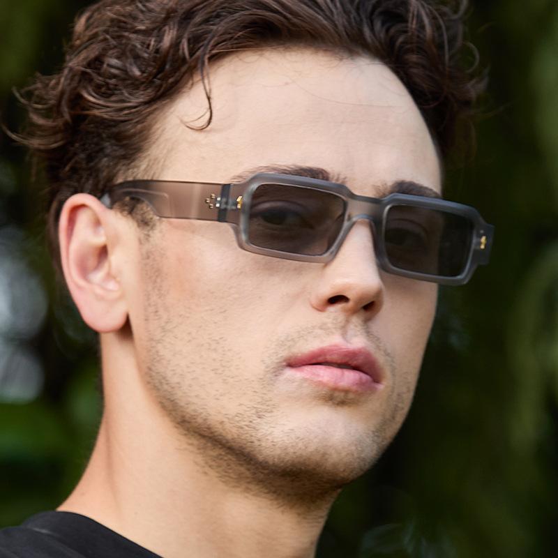 2026 New Vintage Small Square Luxury Brand Designer Classic Rivet Sunglasses Women For Men Male Trendy Sun Glasses Punk Shades
