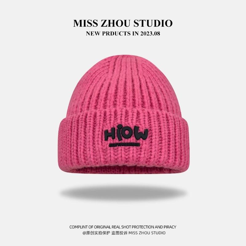 

Вязаная шапка детская зимняя трендовая брендовая теплая на лицо маленькая шерстяная шапка универсальная холодная шапка мужская большой обхват головы Big head circumference [54-62] розы красного