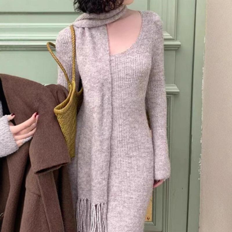 Temperament Gentle Wind with Scarf Long Knitted Dress Women's Autumn and Winter Waist Thin Sweater Skirt with Coat Inside