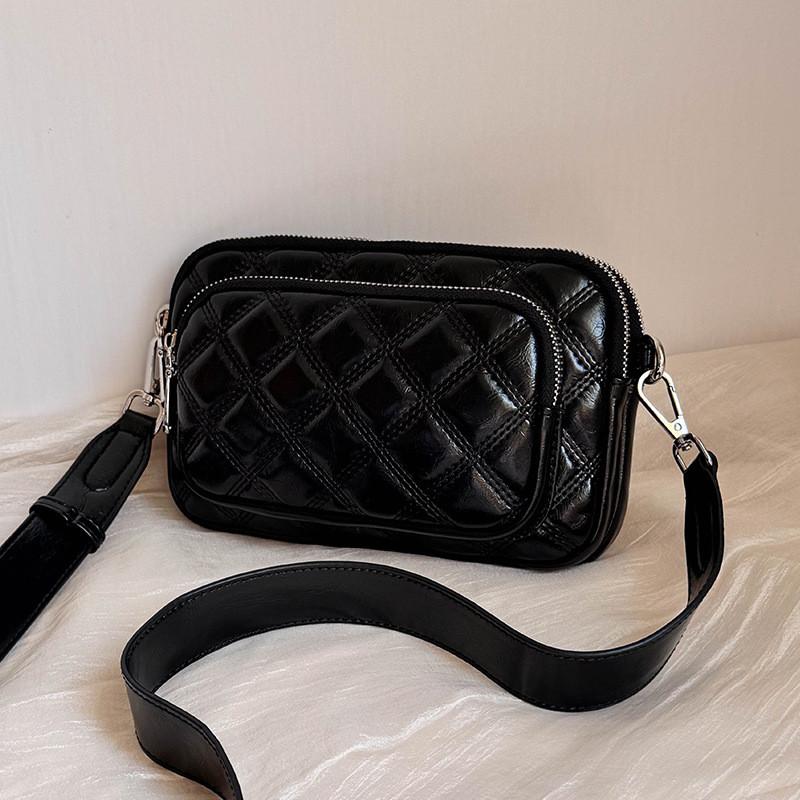 IELGY Ladies Messenger Bag Korean Version Fashion Diamond Small Square Bag