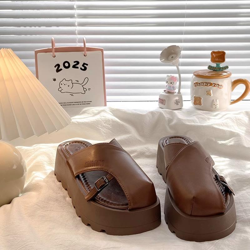 Roman slippers women's 2025 new summer fashion versatile leisure beach hollow cool thick bottom heightening slippers