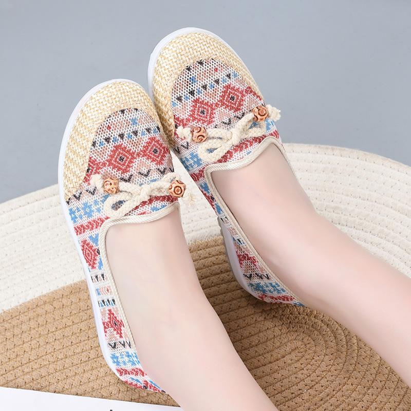 Trendy Ethnic Style Single Shoes 2026 New Mesh Breathable Flat Bottom Comfortable Soft Sole Women's Casual Vulcanized Shoes