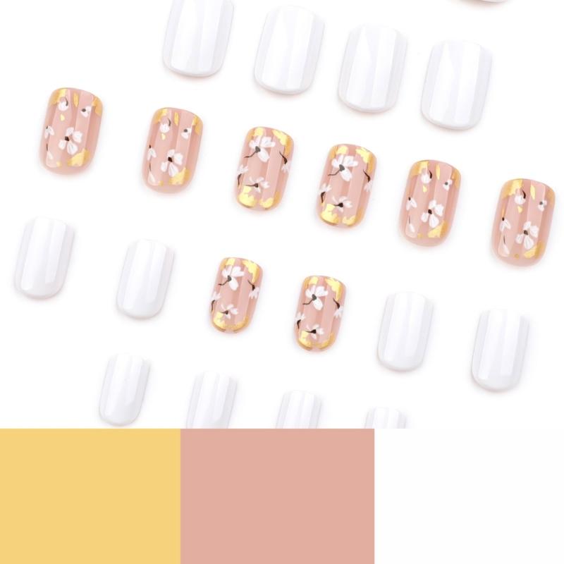 24pcs Short Square Press On Nail White Flower Designs Gold Foil False Nail Stick On False Nail For Women And Girls