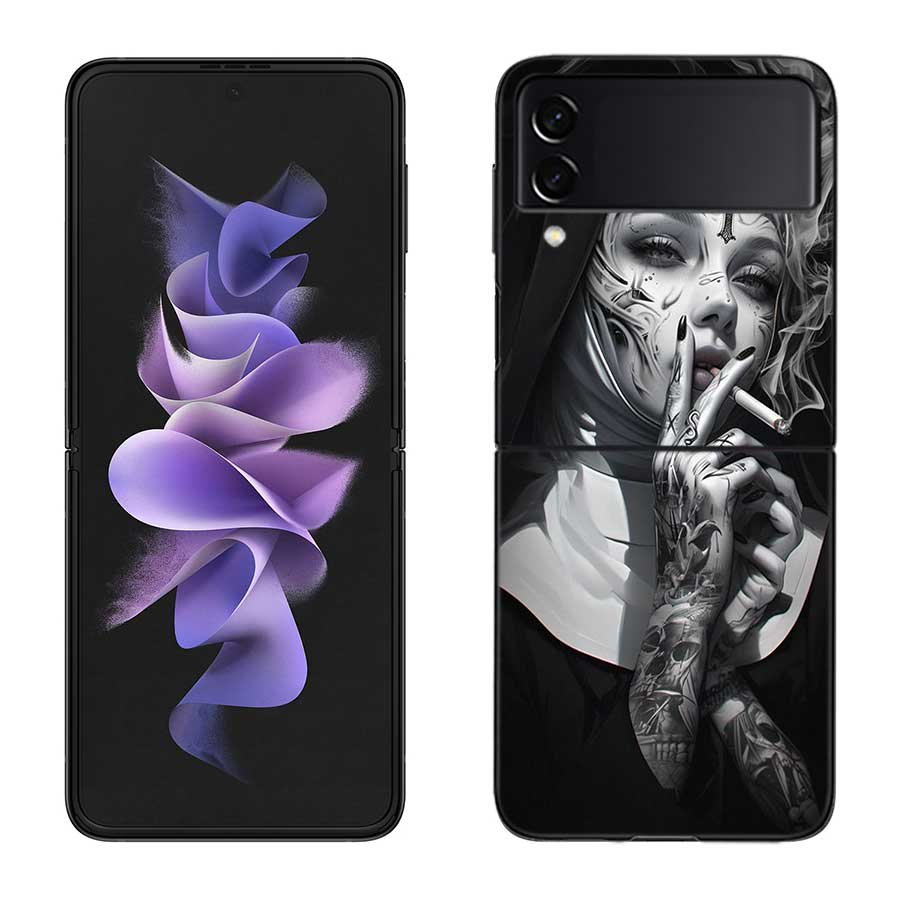 Dark Nun Phone Case For Samsung Z Flip 7 6 5G Galaxy Z Flip 5 4 3 Black Hard Cell Cover Luxury PC Shell Coque