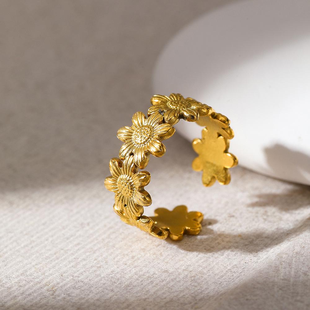 Stainless Steel Sunflower Flower Rings for Women Exquisite Gold Silver Color Irregular Texture Finger Rings Wedding Jewelry Gift